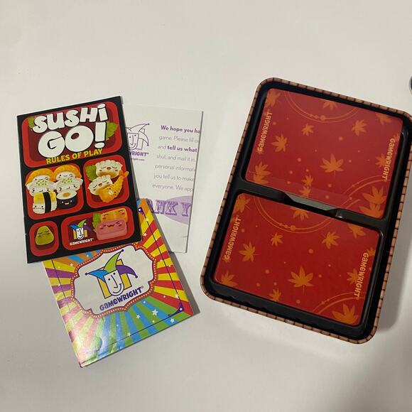 Sushi Go! The Pick and Pass Card Family Game 2-5 Players Quick Game - Like New - Picture 2 of 3